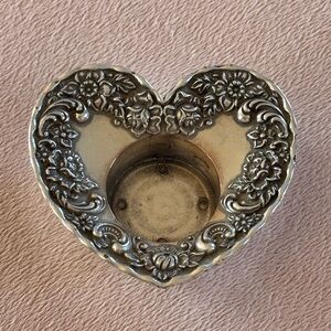 Vintage Beautiful Silver Pewter Tealight Candle Holder 3.5” Leaf Flower Pattern